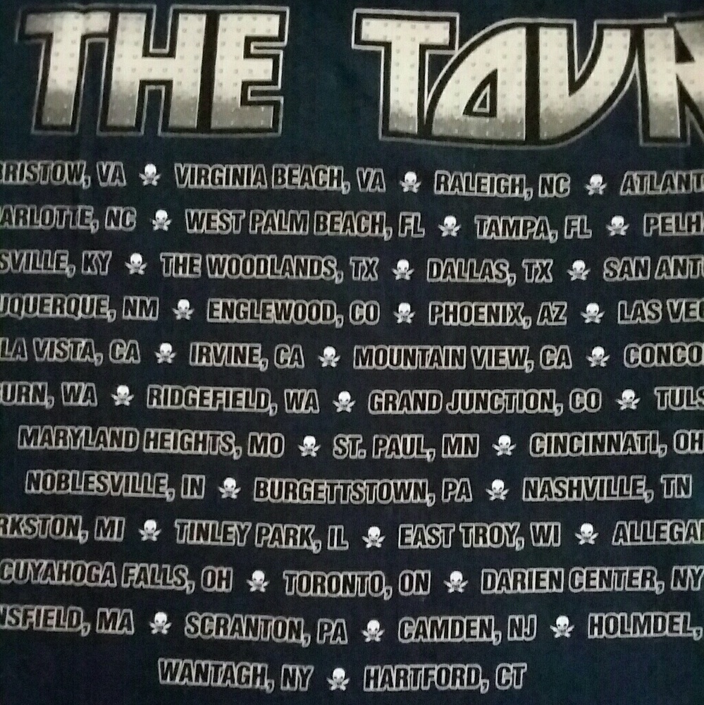 T-Shirts - Picture 2 of 3